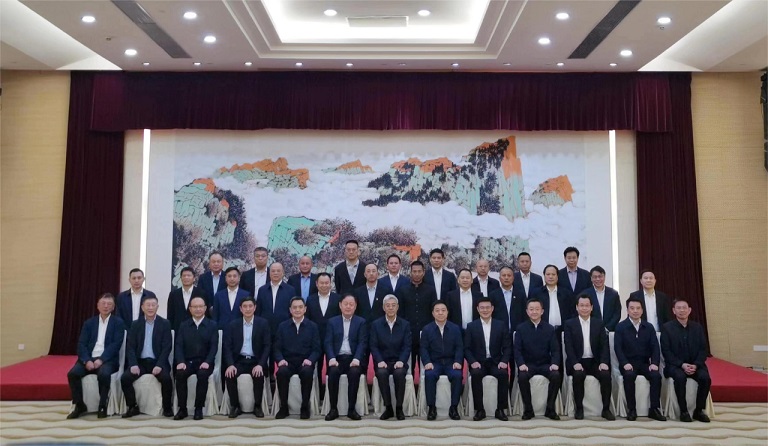 江西省委書記尹弘、省長(zhǎng)葉建春會(huì)見方大集團(tuán)董事長(zhǎng)熊建明等贛商代表