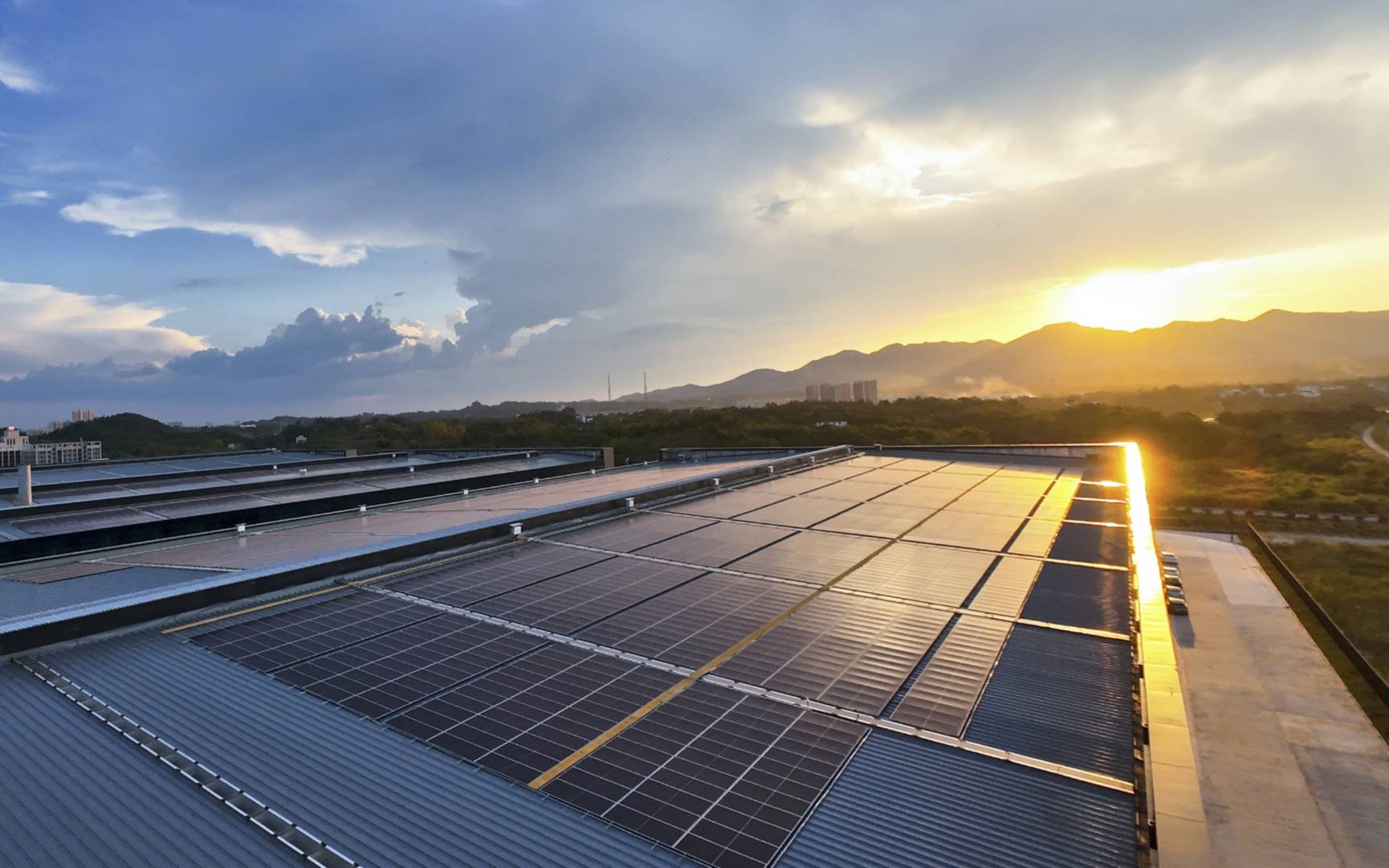 方大集團分布式光伏項目雙地落地，屋頂之上點亮綠色未來